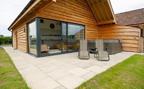 Starling Lodge